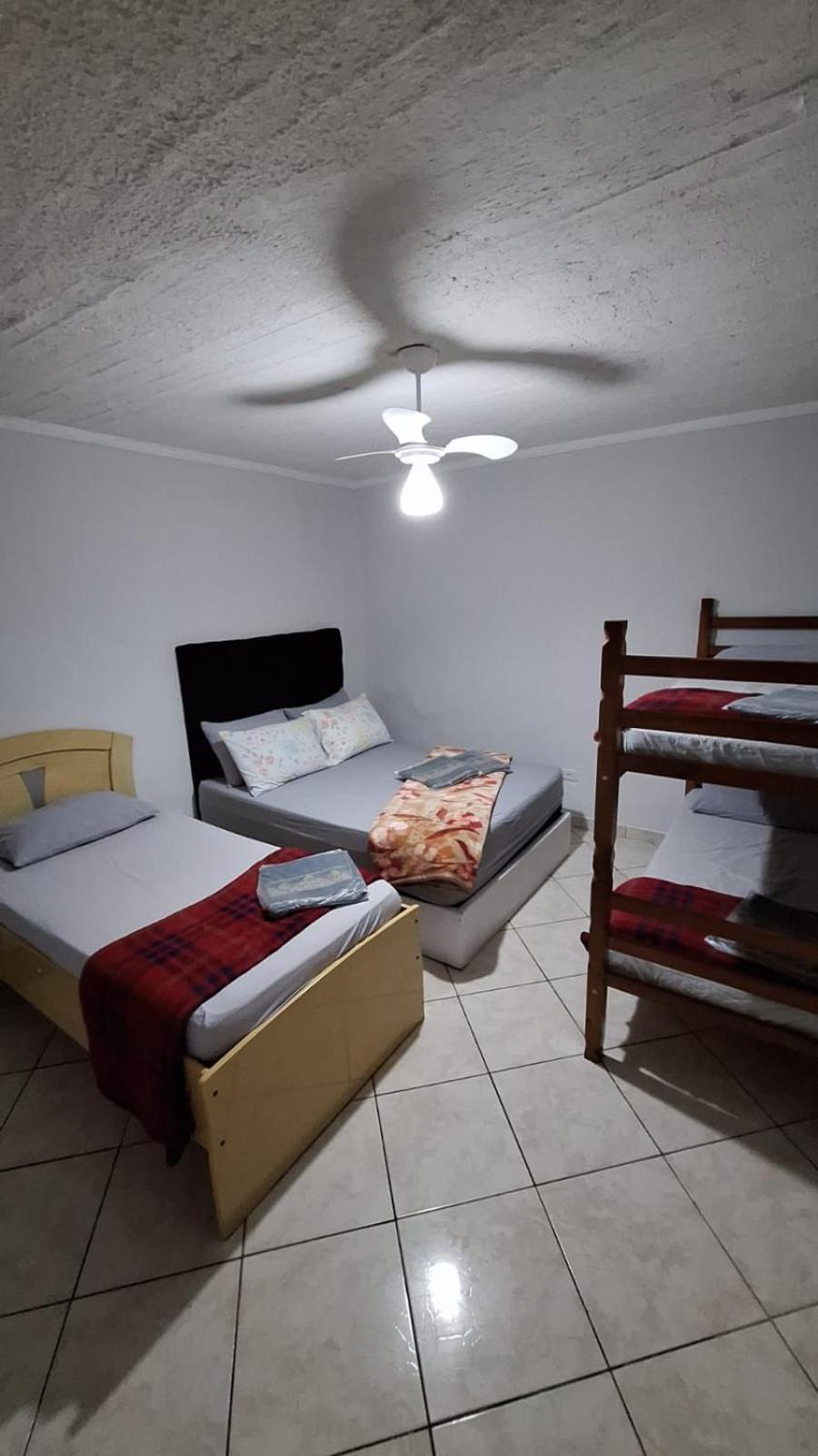 Hostel My House Quartos Perto Do Aeroporto De גווארולוס מראה חיצוני תמונה